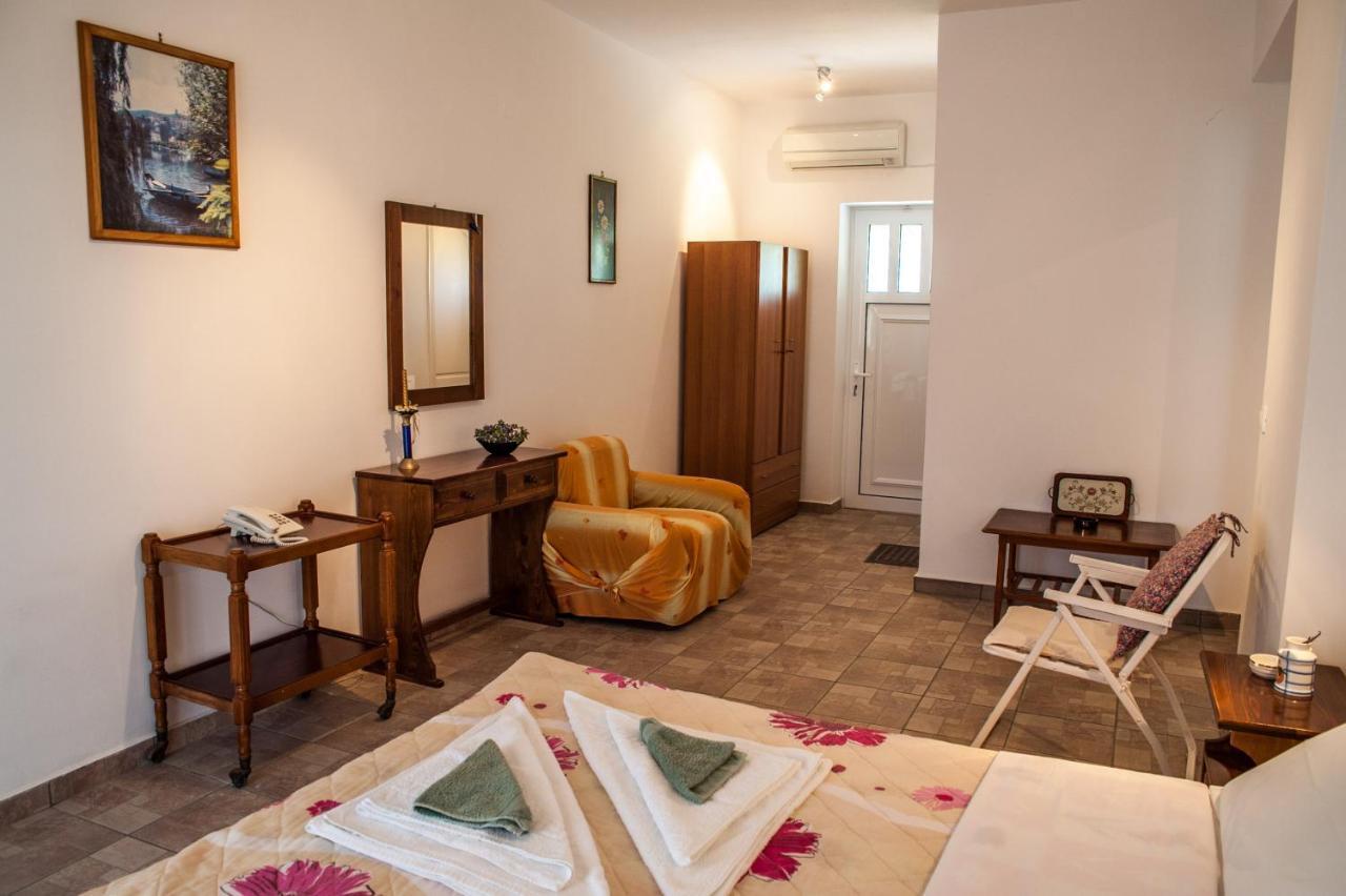 Thimios Rooms Keramiaí Eksteriør bilde